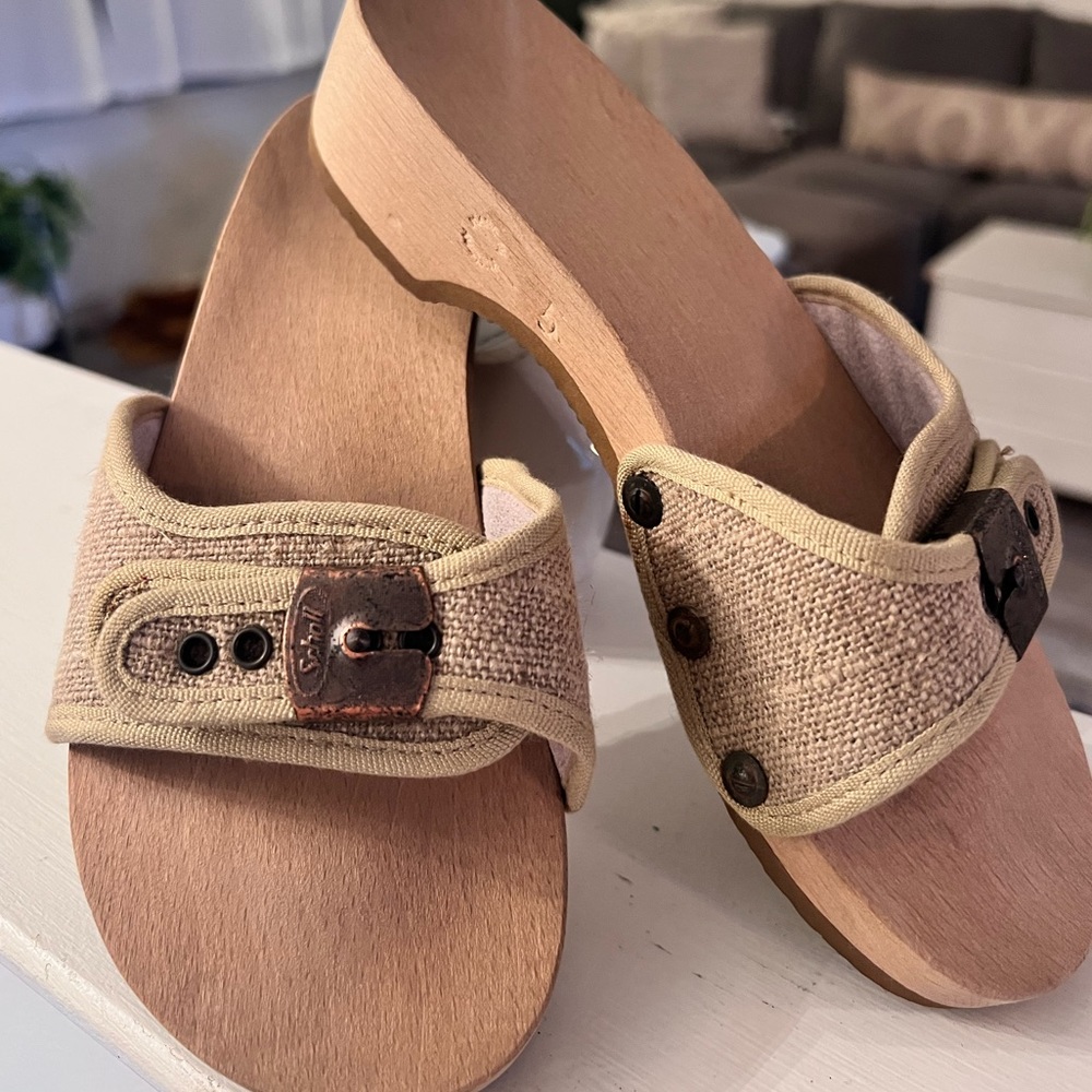 Vintage Dr. Scholl’s Clog Sandals